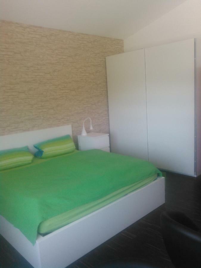 Ferienwohnung Zum Kletterturm Kaufbeuren Esterno foto